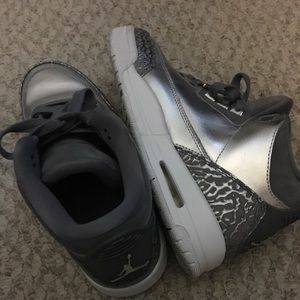 Metallic silver Jordan 5